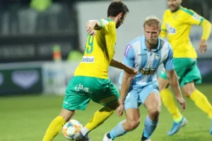 Τρίποντο μετά από πέντε βδομάδες με Τρουγιόλς και... Ηλία (φώτος)