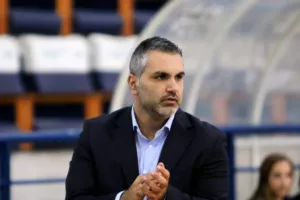 ΝΙΚΗΣΕ τον Απόλλωνα ο Κεραυνός (φώτος)