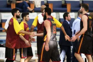 ΝΙΚΗΣΕ τον Απόλλωνα ο Κεραυνός (φώτος)