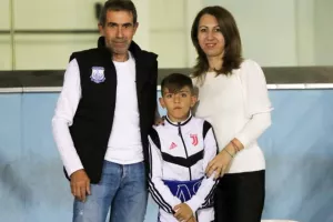 Μετέτρεψε σε πάρτι το ντέρμπι ο ΑΠΟΛΛΩΝΑΣ! (φώτος)
