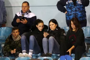 Φωτορεπορτάζ... απ' τις κερκίδες του "Τσιρείου"