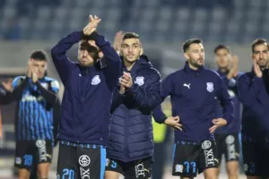 (ΦΩΤΟΣ) Κίνηση respect μετά την απόφαση... 