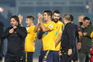 Η ΑΕΛ με ανατροπή κέρδισε το αποκαρδιωτικό ΑΠΟΕΛ! (φώτος)