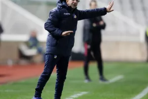 Το αναγεννημένο και ψυχωμένο ΑΠΟΕΛ "γονάτισε" τη Σεβίλλη! (φώτος)