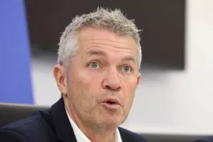 ΒΙΝΤΕΟ/Ingebrigtsen: "Να δείξω στον πρόεδρο ότι μπορώ να μείνω πολλά χρόνια"