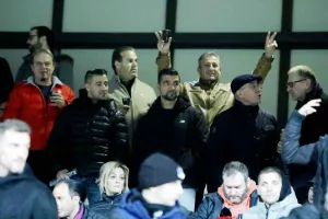 Από έναν... ΜΟΙΡΑΙΟ και από έναν ΒΑΘΜΟ (Φώτος)