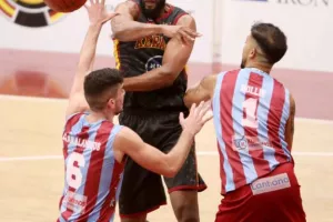 Όγδοη σερί ο Κεραυνός! (φώτος)