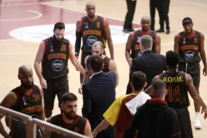 Όγδοη σερί ο Κεραυνός! (φώτος)
