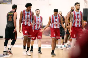Όγδοη σερί ο Κεραυνός! (φώτος)