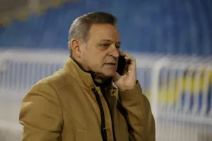Πολλά τηλεφωνήματα/Πρόδρομος