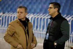 Ο «ψυχωμένος» Ολυμπιακός κέρδισε το ΑΠΟΕΛ! (φώτος)