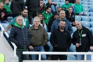 "Τρίποντο"... σ' ένα ΤΡΙΛΕΠΤΟ! (Φώτος)