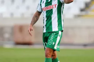 "Τρίποντο"... σ' ένα ΤΡΙΛΕΠΤΟ! (Φώτος)