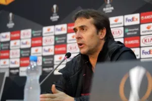 ΛΟΠΕΤΕΓΙ: "Το ΑΠΟΕΛ έβαλε σε σοβαρούς μπελάδες τον Άγιαξ"