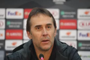 ΛΟΠΕΤΕΓΙ: "Το ΑΠΟΕΛ έβαλε σε σοβαρούς μπελάδες τον Άγιαξ"