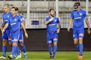 Τράβηξε "πεντάσφαιρο" η ΑΝΟΡΘΩΣΗ! (φώτος)