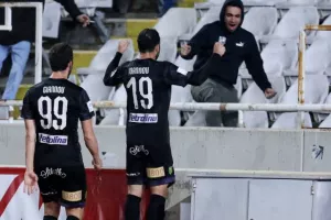 Πήρε το ντέρμπι και Χριστούγεννα στην κορυφή η ΟΜΟΝΟΙΑ! (φώτος)