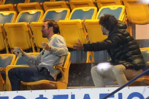 Τώρα που έφυγαν...