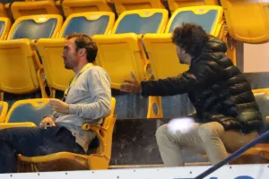 Μετέτρεψε σε πάρτι το ντέρμπι ο ΑΠΟΛΛΩΝΑΣ! (φώτος)