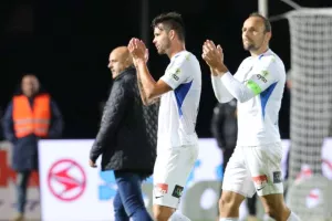Της έσπασε το αήττητο, φώναξε «παρών» για τον τίτλο! (φώτος)