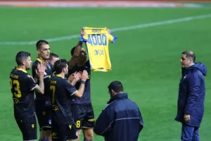 Μέτριο ΑΠΟΕΛ, κρατάει μόνο το τρίποντο (Φώτος)