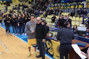 Tιμητική Παλάλα/"Σεισμός" από τους ΑΕΛίστες και... νίκη (βίντεο/φώτος)