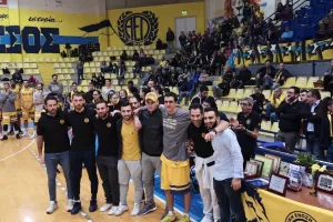 Tιμητική Παλάλα/"Σεισμός" από τους ΑΕΛίστες και... νίκη (βίντεο/φώτος)