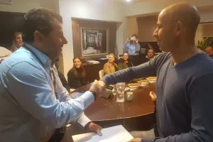 ΦΩΤΟΣ: Το ΚΕΠΑΚΥ δίπλα στα τμήματα/Βοήθεια σε 105 οικογένειες 