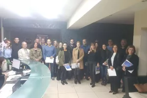 ΦΩΤΟΣ: Το ΚΕΠΑΚΥ δίπλα στα τμήματα/Βοήθεια σε 105 οικογένειες 