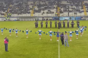 Έκλεψαν τις εντυπώσεις οι Cheerleaders (βίντεο/φώτος)