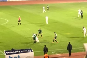"Μαυροπράσινη"... καταιγίδα/ ΔΙΕΛΥΣΕ την Δόξα!  (Φώτος)