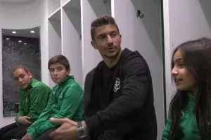 Η επίσκεψη των μικρών πρασίνων και η κουβέντα με Χριστοφή! (βίντεο)