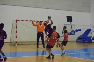 Αήττητο στο θρόνο του το Ευρωπαϊκό Πανεπιστήμιο