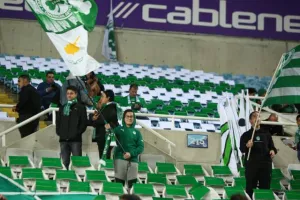 (87 ΦΩΤΟΣ) Ο κόσμος στο ΓΣΠ