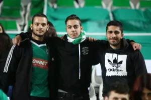 (87 ΦΩΤΟΣ) Ο κόσμος στο ΓΣΠ