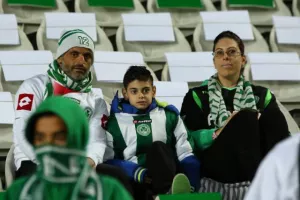 (87 ΦΩΤΟΣ) Ο κόσμος στο ΓΣΠ