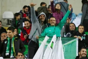 (87 ΦΩΤΟΣ) Ο κόσμος στο ΓΣΠ