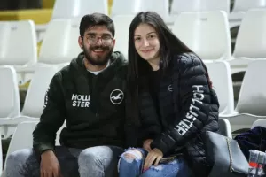 (87 ΦΩΤΟΣ) Ο κόσμος στο ΓΣΠ