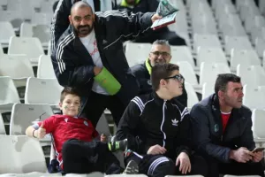 (87 ΦΩΤΟΣ) Ο κόσμος στο ΓΣΠ