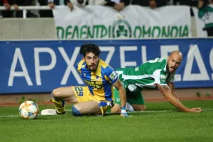 Από έναν... ΜΟΙΡΑΙΟ και από έναν ΒΑΘΜΟ (Φώτος)