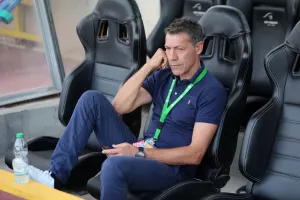 Τι σκέφτεται ο Λάρκου;