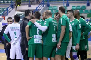 Χριστούγεννα στην κορυφή για την Ομόνοια (φώτος)