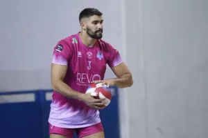 Χριστούγεννα στην κορυφή για την Ομόνοια (φώτος)