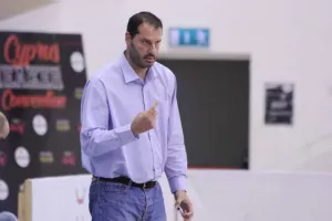 ΔΙΠΛΟ η Ένωση επί της Ομόνοιας! (Φώτος)