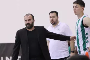 ΔΙΠΛΟ η Ένωση επί της Ομόνοιας! (Φώτος)