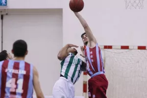 ΔΙΠΛΟ η Ένωση επί της Ομόνοιας! (Φώτος)