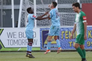 Πέντε γκολ, δυο δοκάρια και πρόκριση με ανατροπή! (φώτος)