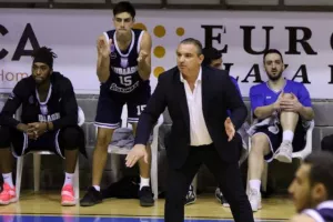 Το ΑΠΟΕΛ νίκησε τον Απόλλωνα (φώτος)