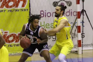Το ΑΠΟΕΛ νίκησε τον Απόλλωνα (φώτος)