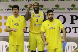 Το ΑΠΟΕΛ νίκησε τον Απόλλωνα (φώτος)